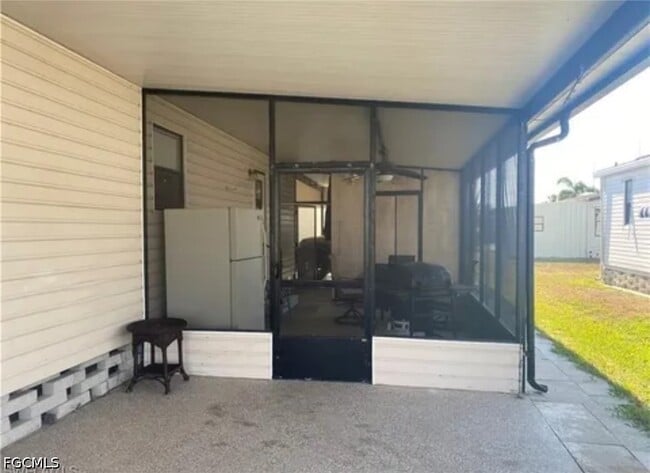 Building Photo - 571 Sunrise Ln