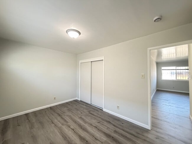 Building Photo - 4100-4106 S 41st Street