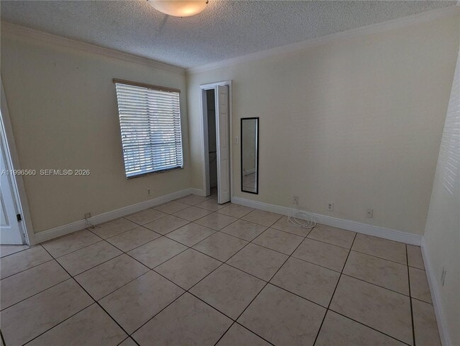 Building Photo - 3430 Pinewalk Dr N