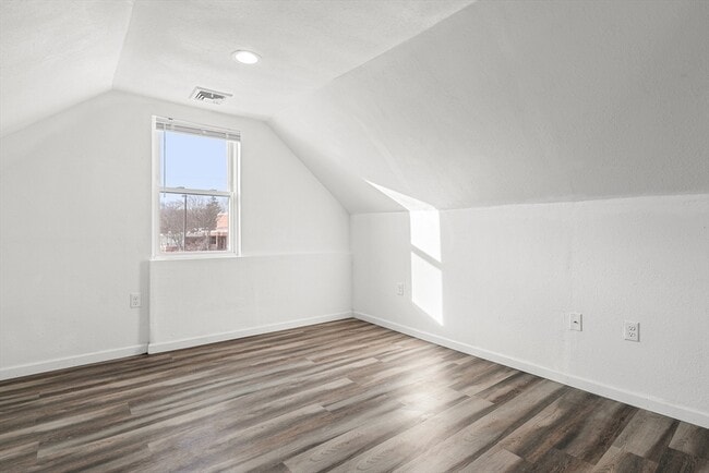 Building Photo - 249 W Main St