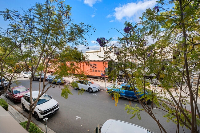 Building Photo - 4678 Nebo Dr