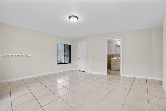 Building Photo - 4201 W Sailboat Dr
