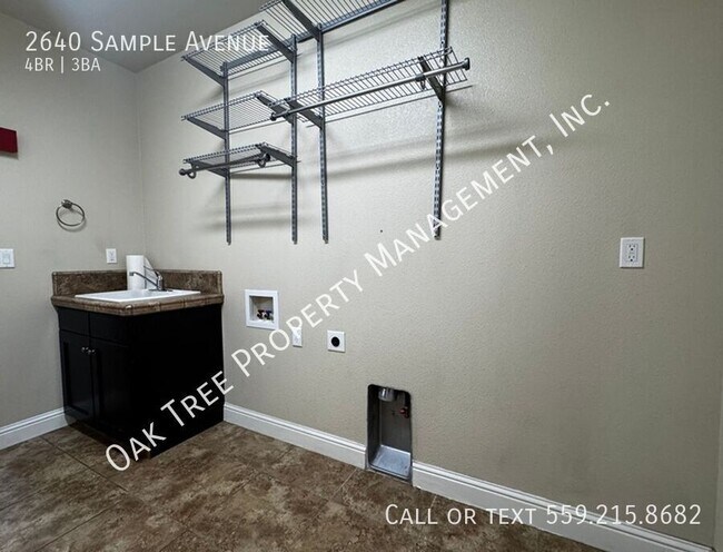 Building Photo - 2640 Sample Ave