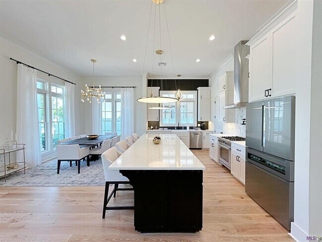 Building Photo - 4 Bedroom House in Pointe Marie- Furnished or unfurnished rental options available.