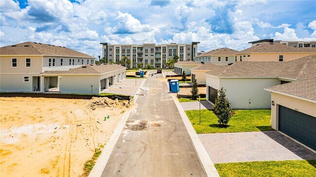 Building Photo - 17049 Haggerty Hollow Dr