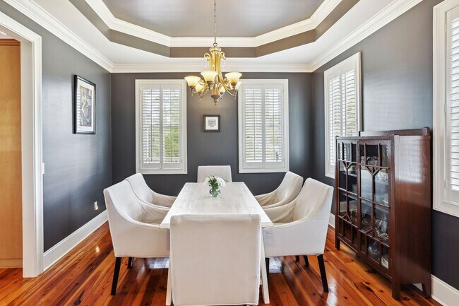 Building Photo - Luxury Waterfront Estate with Deepwater Access