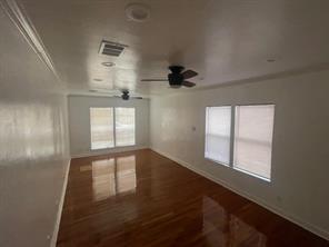 Building Photo - 2415 W 10th St