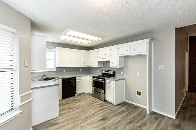 Building Photo - Stylish Finishes and a Spacious Backyard in South Lubbock