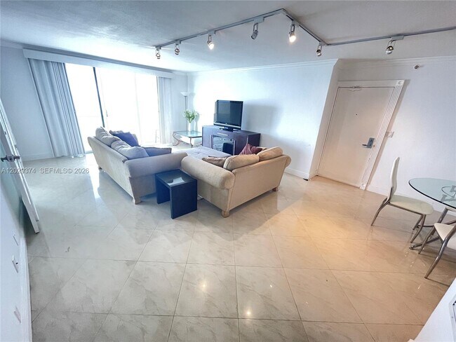 Building Photo - 9195 Collins Ave