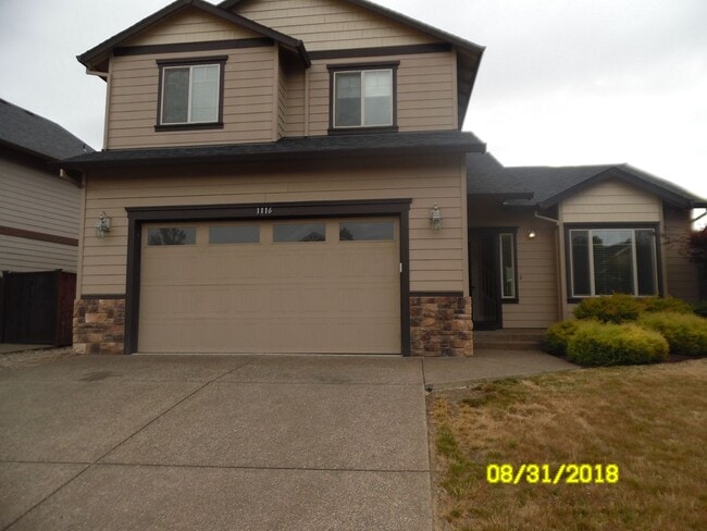 Primary Photo - 1116 SE Millright Ave