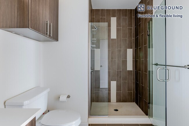 Building Photo - 36 River St