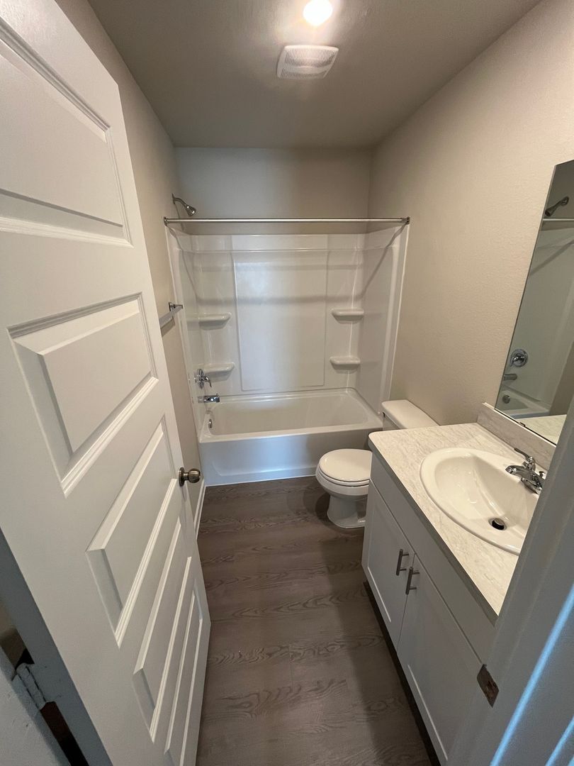Building Photo - 25553 Blossom Ct