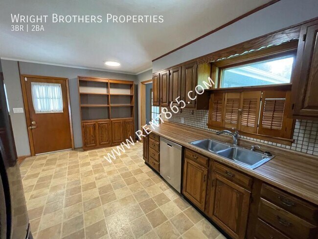 Building Photo - 4709 Lonas Dr