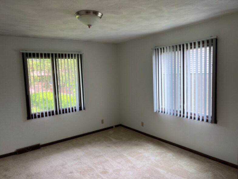 Building Photo - 5626 Pepper Dr