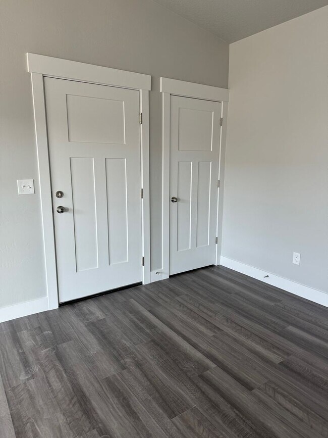 Building Photo - Condo in the Lehi Exchange Community!! 3 bed/2bth 1 car Garage!!!