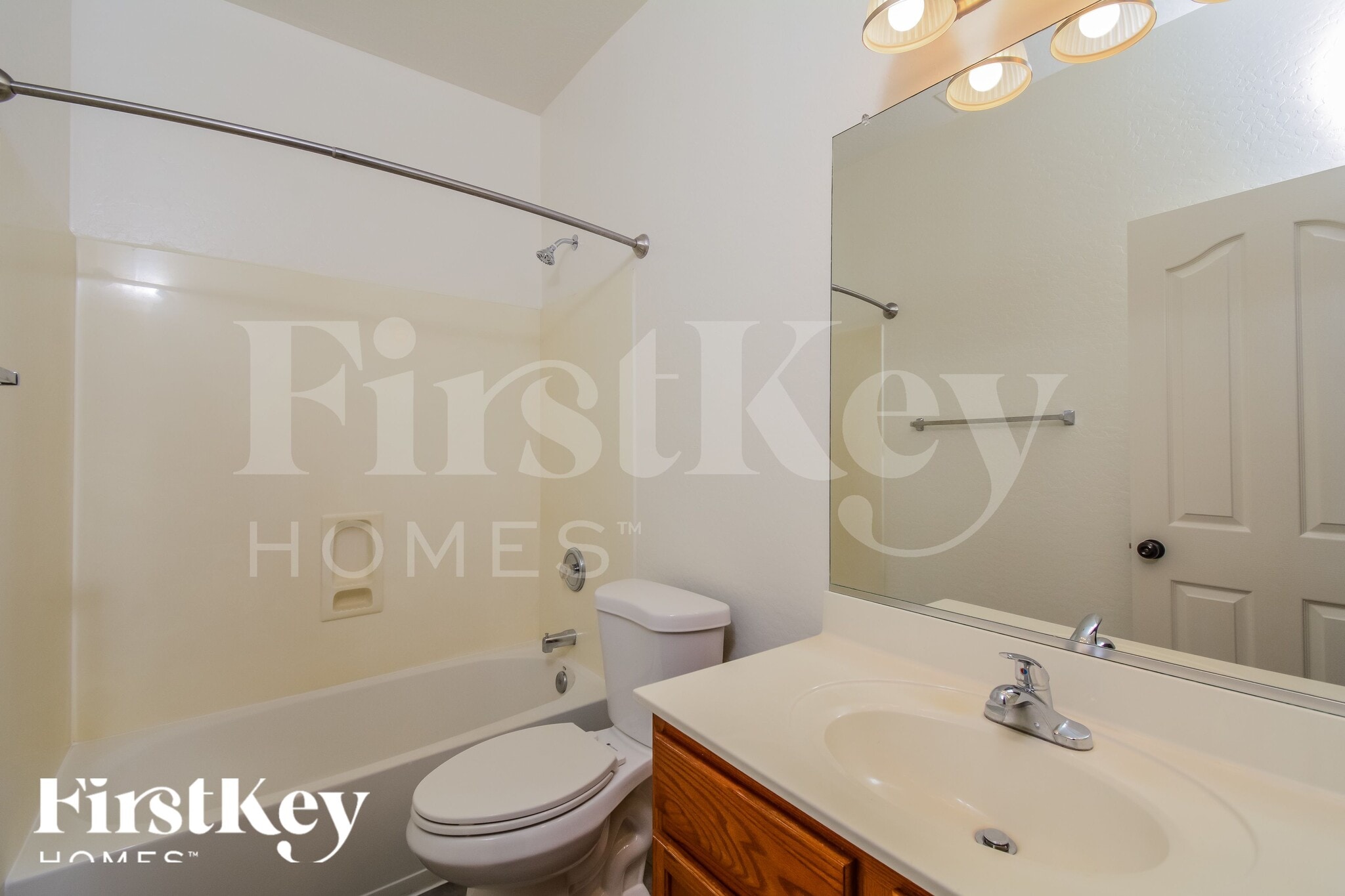 Building Photo - 12918 W Columbine Dr