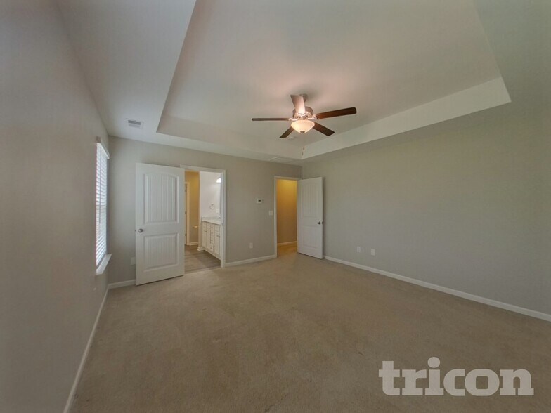 Building Photo - 618 Grantleigh Dr