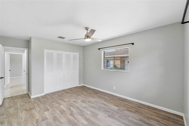 Building Photo - 3843 NW 81st Terrace