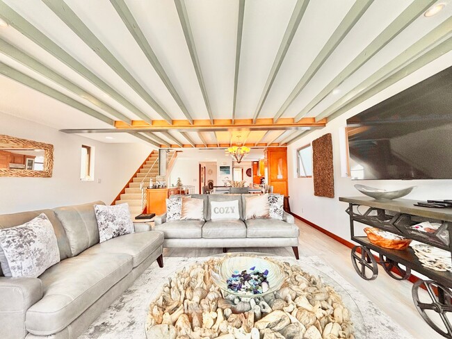 Primary Photo - Oxnard | Silverstrand Beach/ Hollywood by ...