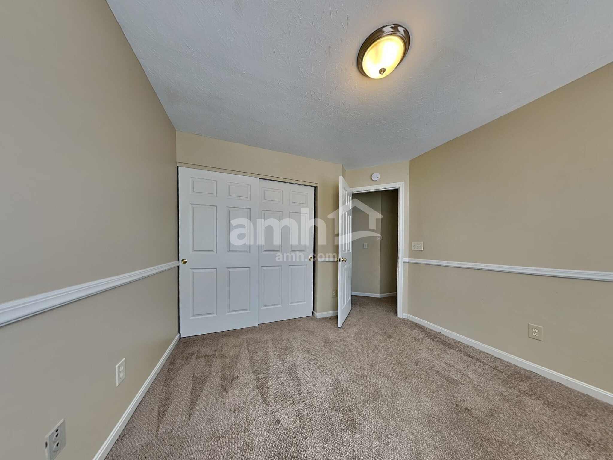 Building Photo - 6530 N Andover Way