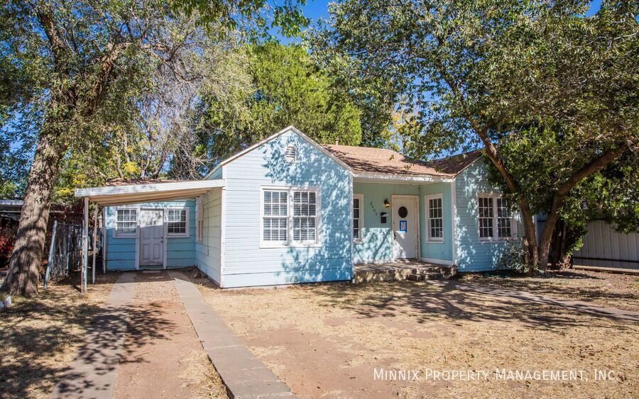 Building Photo - 2404 27th St