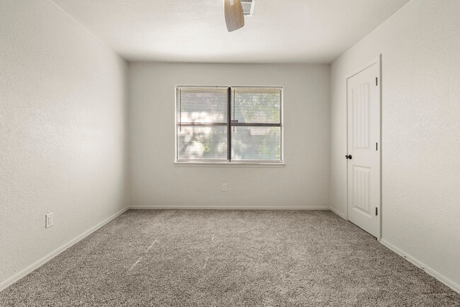 Building Photo - 8747 S 68th E Ave