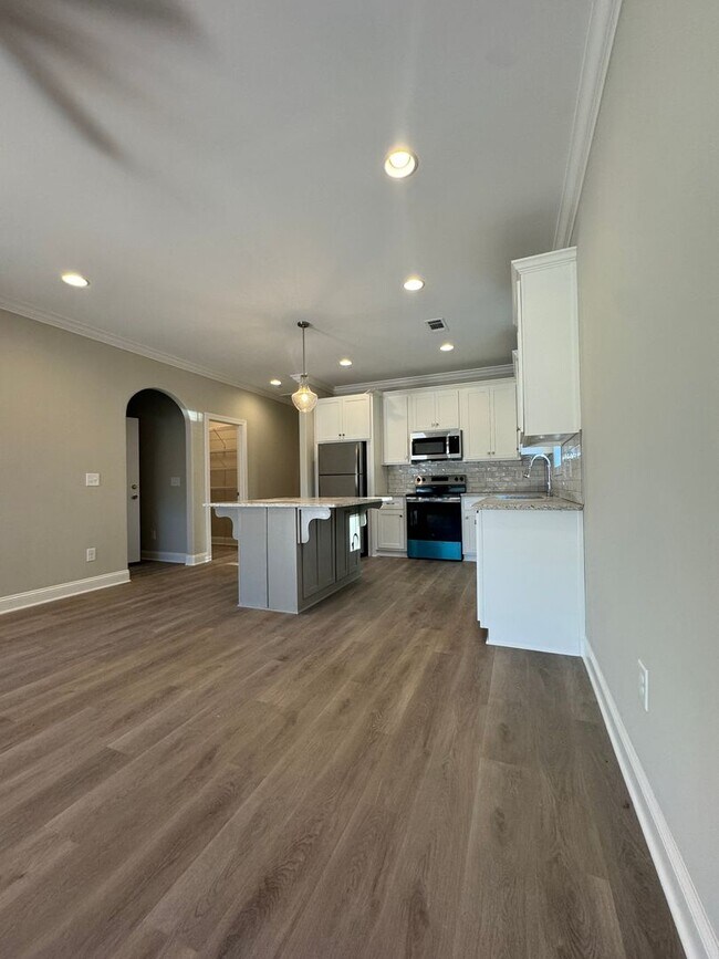 Building Photo - Brand New Twin Home