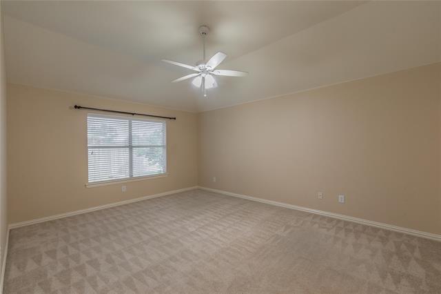 Building Photo - 7801 Quiet Waters Dr