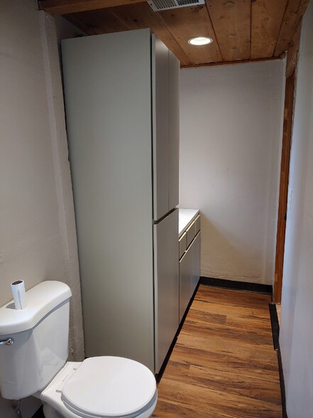 Building Photo - 723 N Shields St