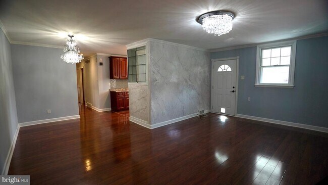 Building Photo - 1600 Fox Chase Rd