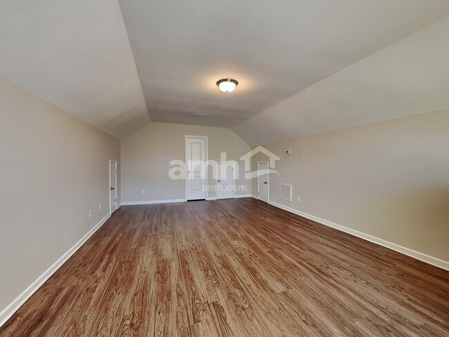 Building Photo - 105 Habersham Ct