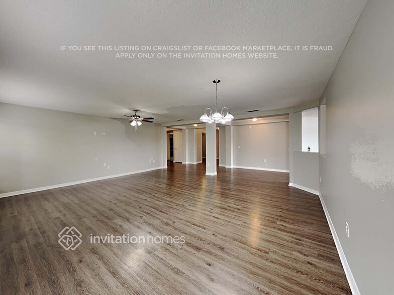 Building Photo - 3305 Whistling Trail