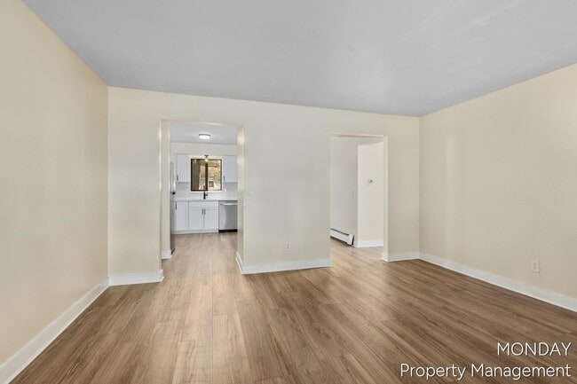 Building Photo - 143 Gaines St SE