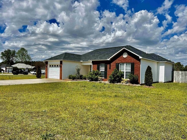 Building Photo - 201 Tyson Glen Dr