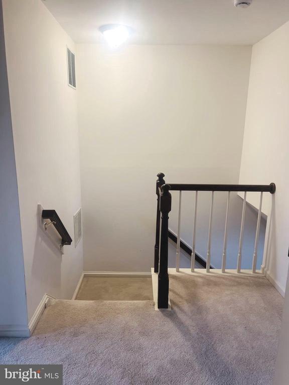 Building Photo - 8024 Hollow Reed Ct