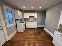 Building Photo - 3237-3237 Grove Ave