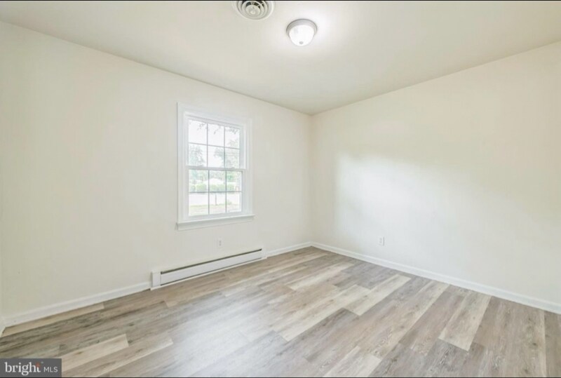 Building Photo - 10401 W Huguenot Rd