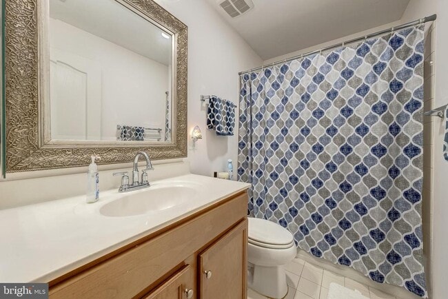 Building Photo - 22644 Amberjack Square