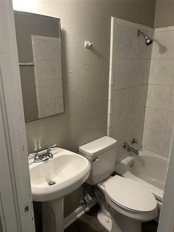 Building Photo - 1407 Plum St