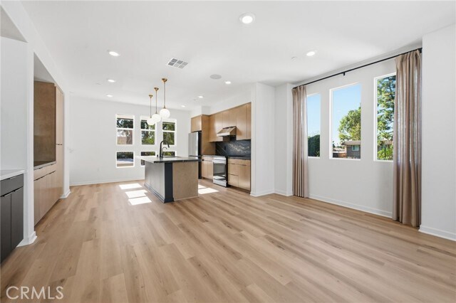 Building Photo - 11716 Rose Dr