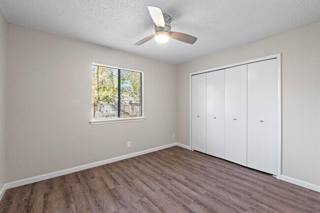 Building Photo - 707 Brookside Pass