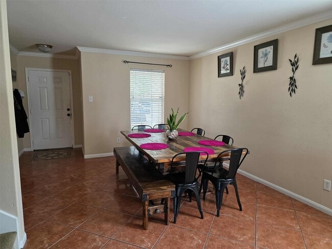 Building Photo - 10306 Dalehurst Ct