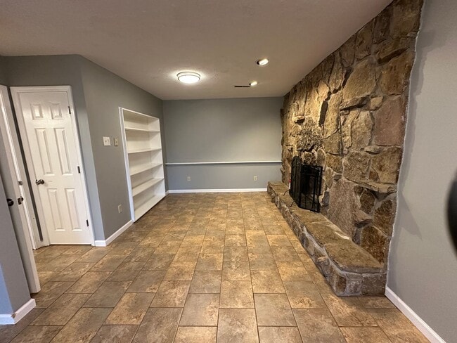 Building Photo - Stunning West Knoxville Transformation | Designer Kitchen & Smart Home Features