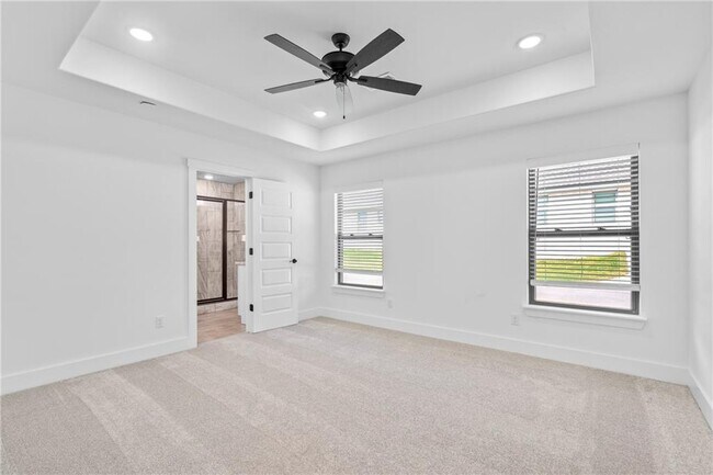 Building Photo - 4300 SW Adams Rd