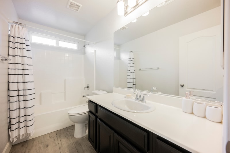 Building Photo - 7333 Chesapeake Cove St