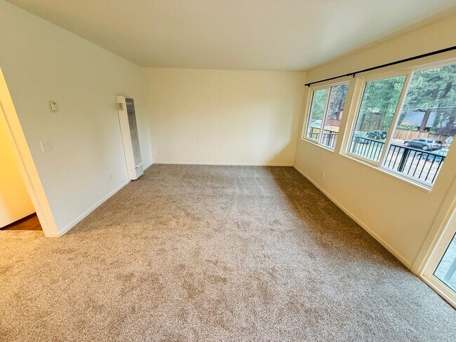 Building Photo - 3624 Terry Ln