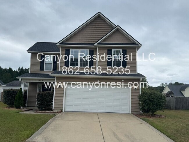 Building Photo - Spacious 3-Bedroom Home for Rent in Raeford