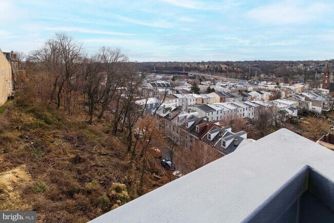 Building Photo - 237 Krams Ave