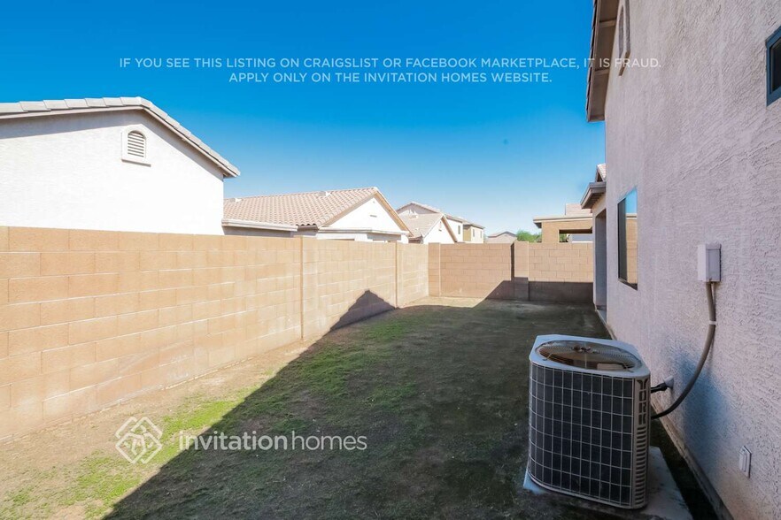 Building Photo - 922 W St Kateri Ave