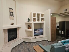 Building Photo - 2712 Lookout Ridge Dr
